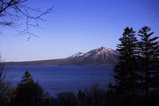 丸駒<b>温泉</b>は北海道の<b>支笏湖</b>にある<b>温泉</b>です